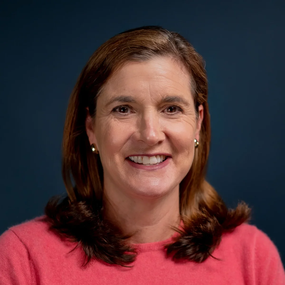 Headshot of Sara Ridder.